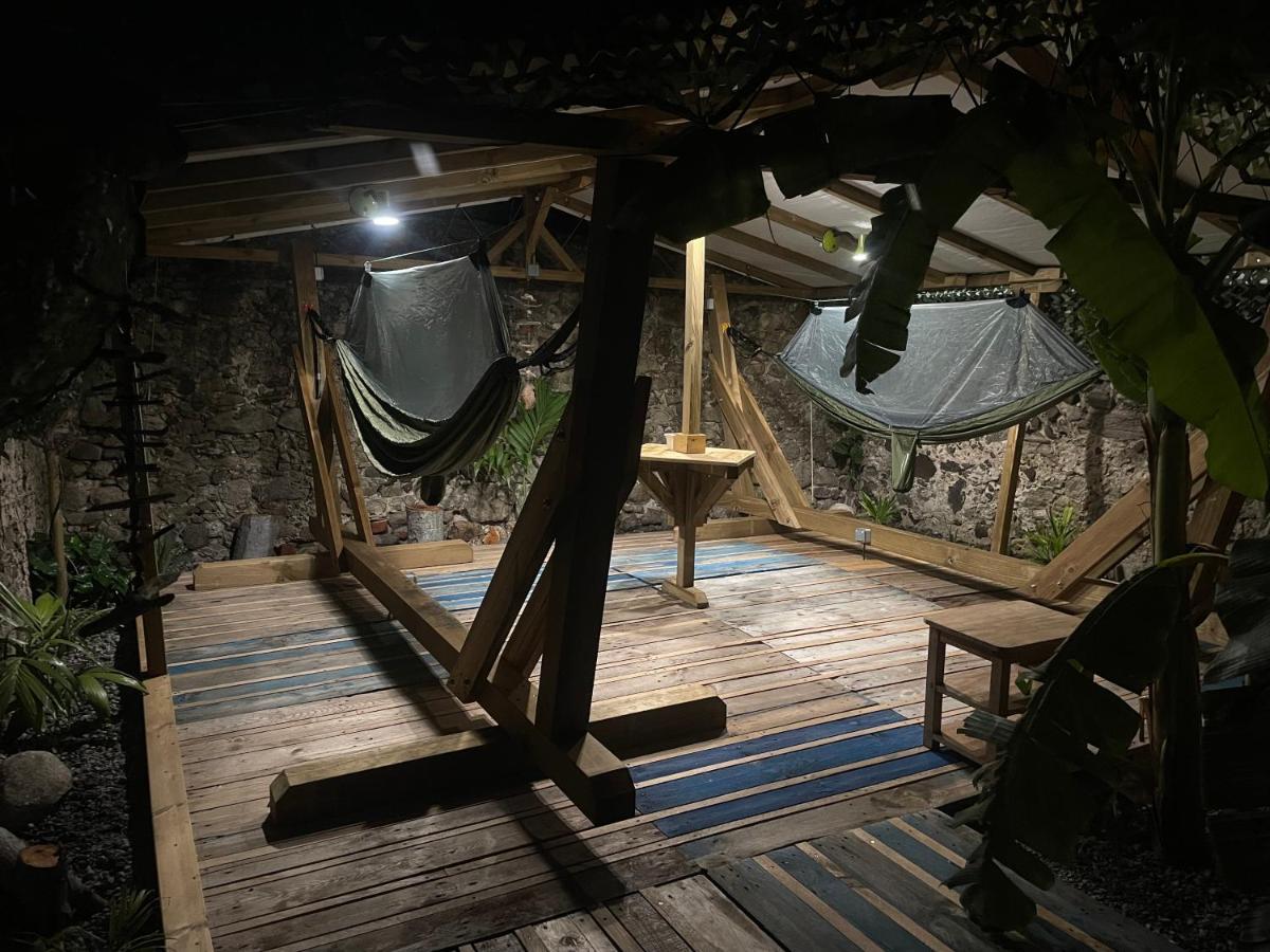Отель Les Hamacs Aux Saintes Тер-де-О Экстерьер фото